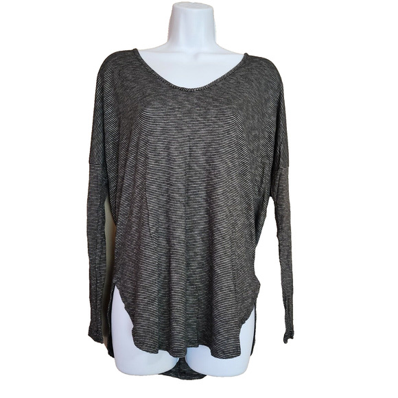 Soprano Womens V-Neck Tunic Slinky Stretch Knit Tee Size M Striped Long Sleeve - Picture 1 of 9